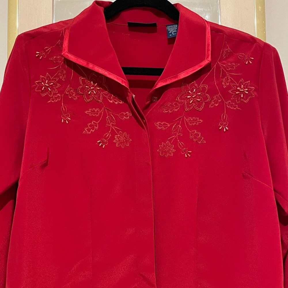 Karen Scott Red Floral Embroidered Long Sleeve Shirt – Women’s Top Size S